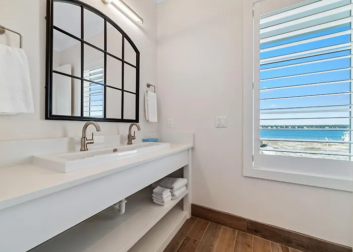 Holiday home Morning Breeze By Gsvr - Fabulous Beachfront With Pool & Elevator - Free Activities And Golf